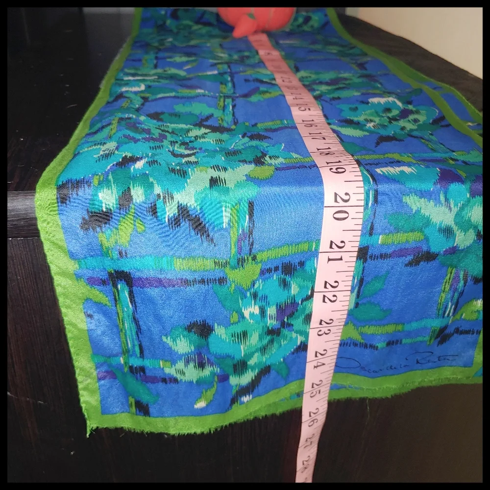 Vintage Oscar De La Renta Scarf - Picture 6 of 6